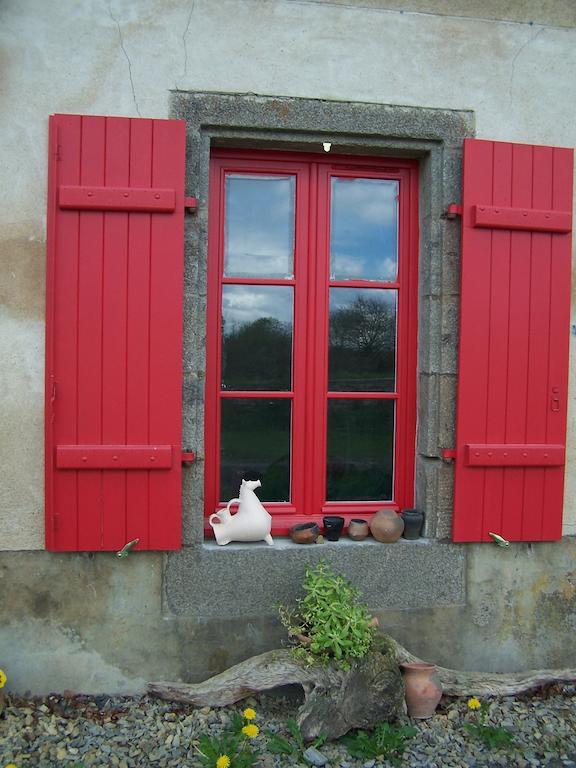 Готель Le Vieux Chien Noir Evran Екстер'єр фото